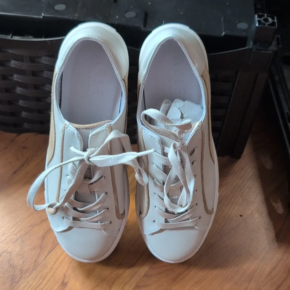Able White Sneakers with Tan Suede Accent - Picture 5 of 12